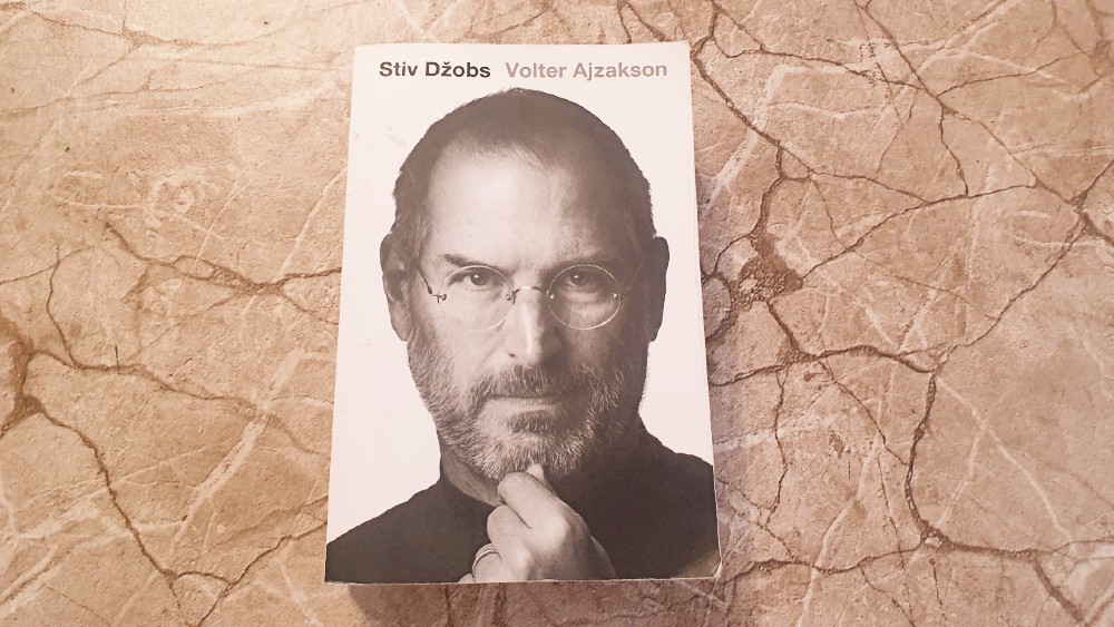 Stiv Džobs knjiga Volter Ajzakson Steve Jobs book